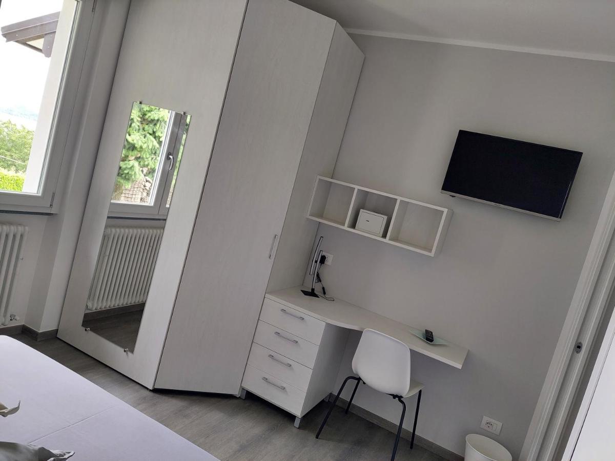 Casa Vacanze Perla Del Lago ドマーゾ エクステリア 写真